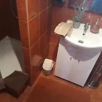 Apartament Tovarosi Tata