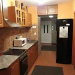 Tovarosi Apartament *