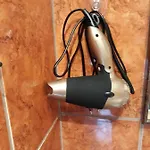 Apartament Tovarosi Tata
