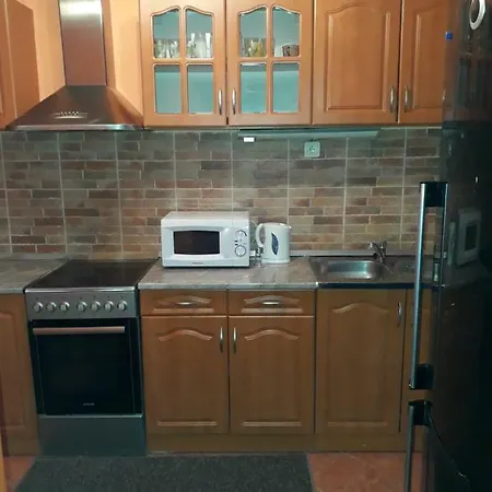 Apartment Tovarosi Tata