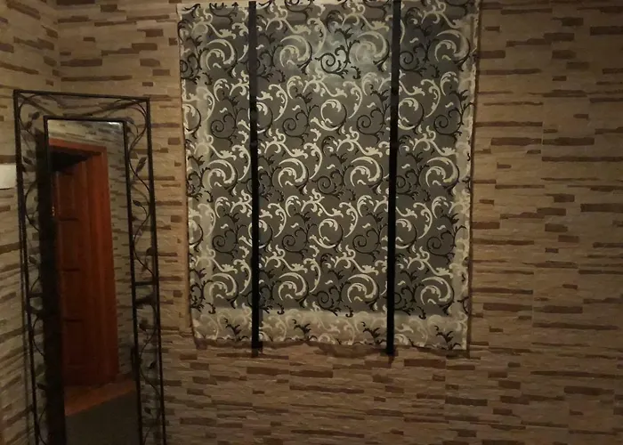 Tovarosi Lägenhet